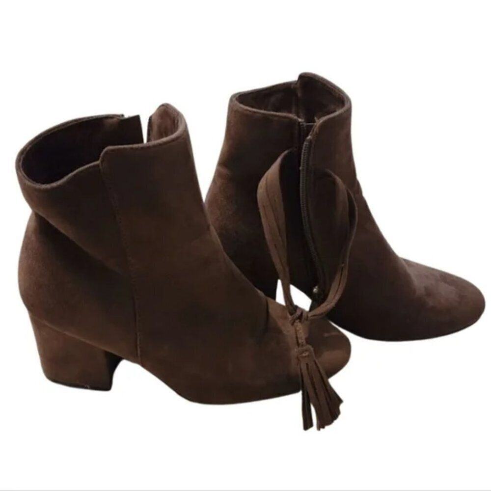 Refresh Brown Suede Booties 7.5